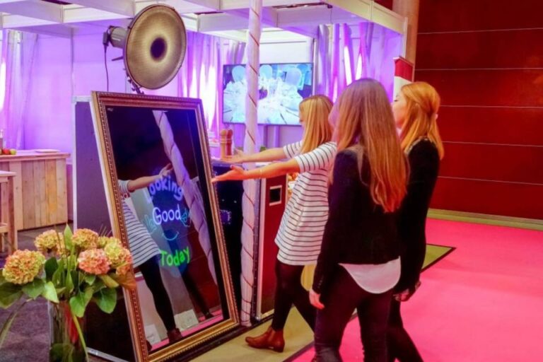 Mirror Photo Booth Melbourne