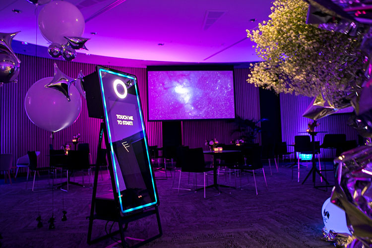 Mirror Photo Booth Melbourne