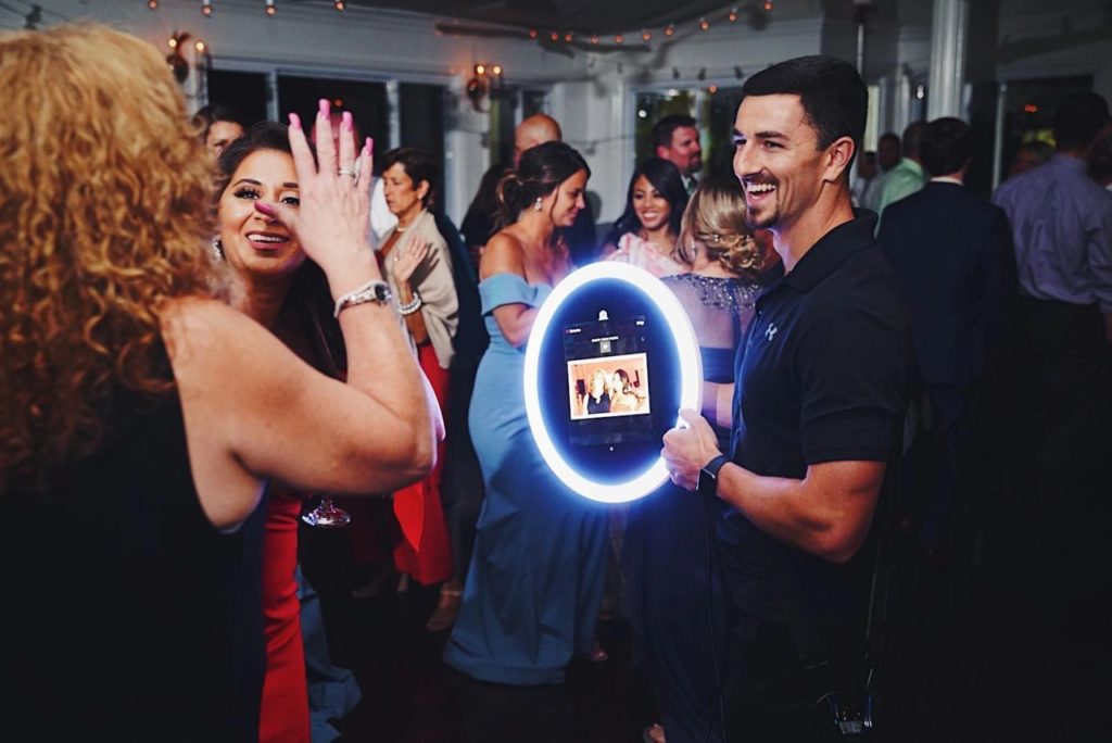 instant sharing photo booth melbourne