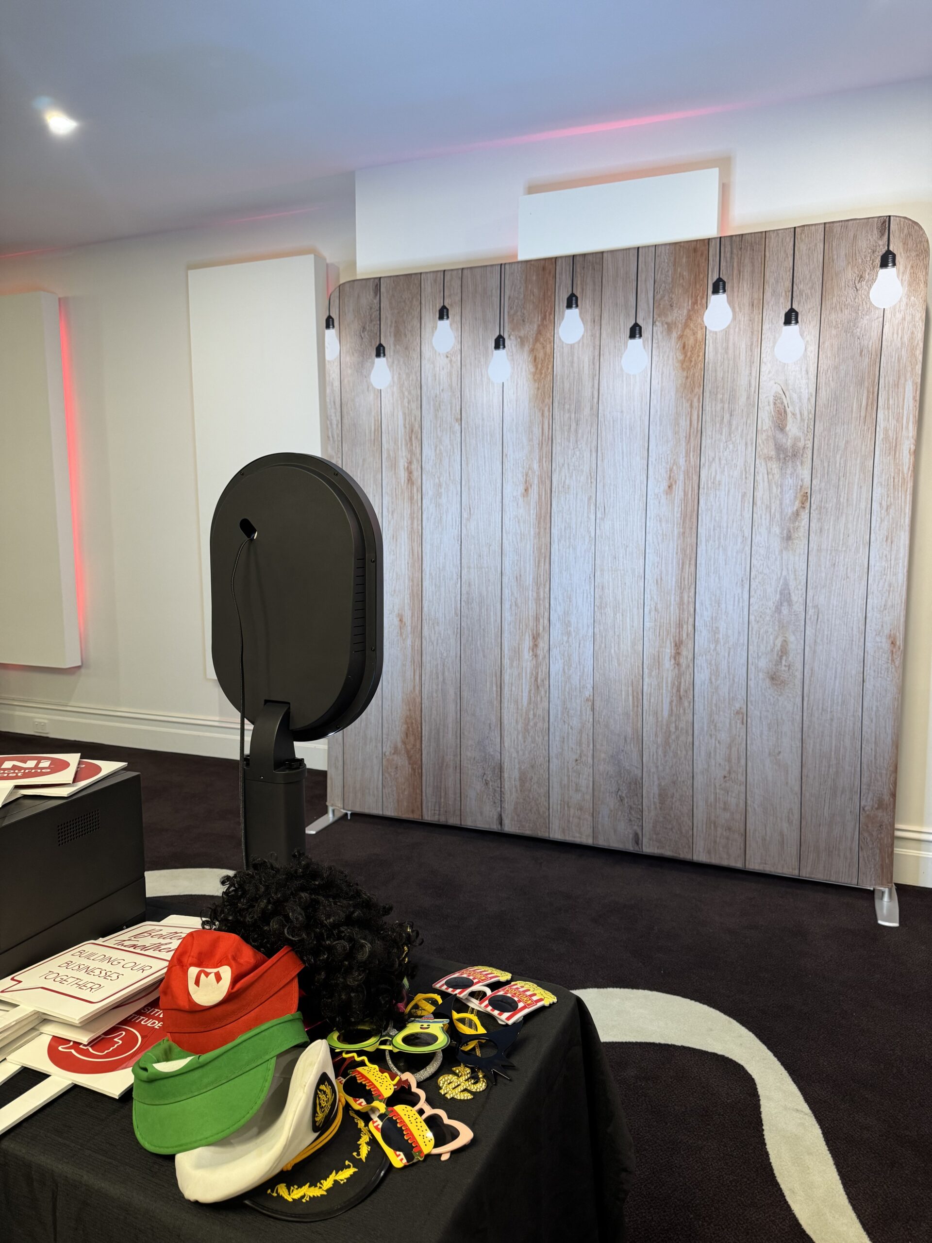 SOCIAL BOOTH (CORPORATE)