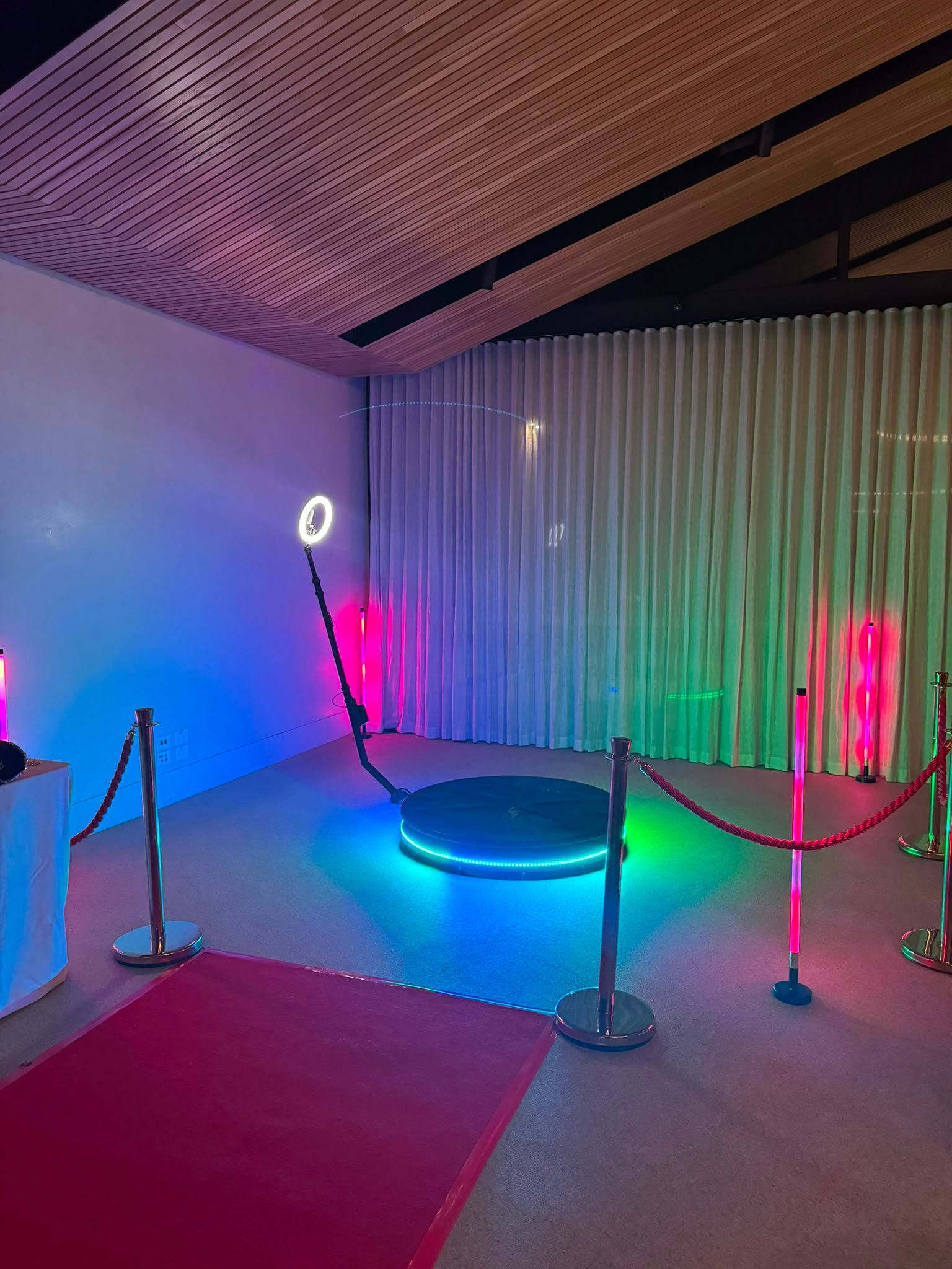 Royal Booths Premium 360 Photo Booth