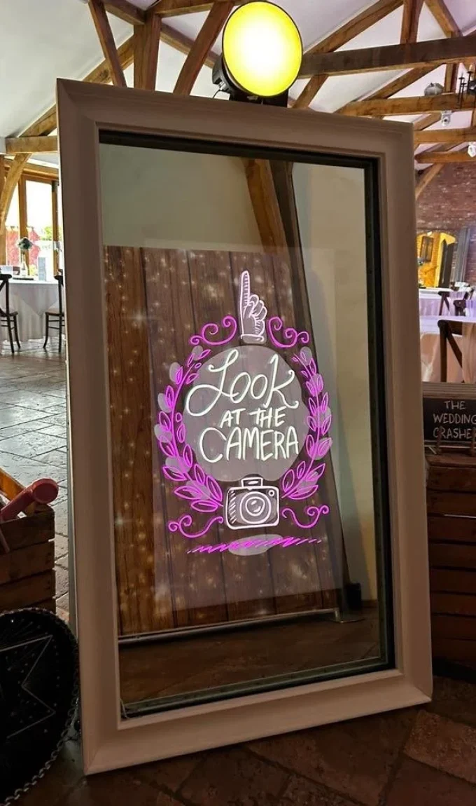 Melbourne Mirror photobooth