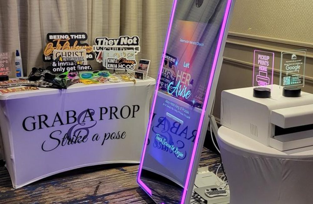 Magic mirror booth hire