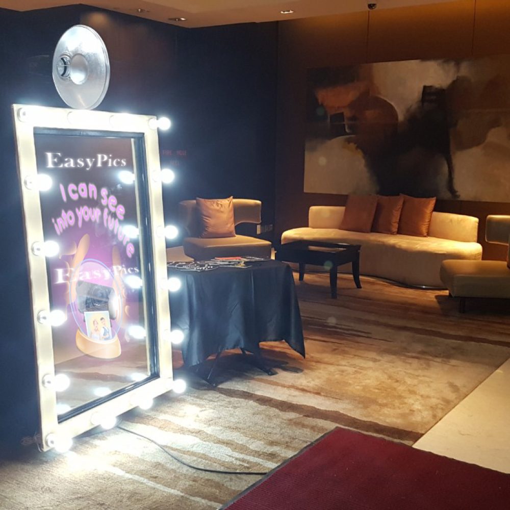 easypics-mirror-booth-1